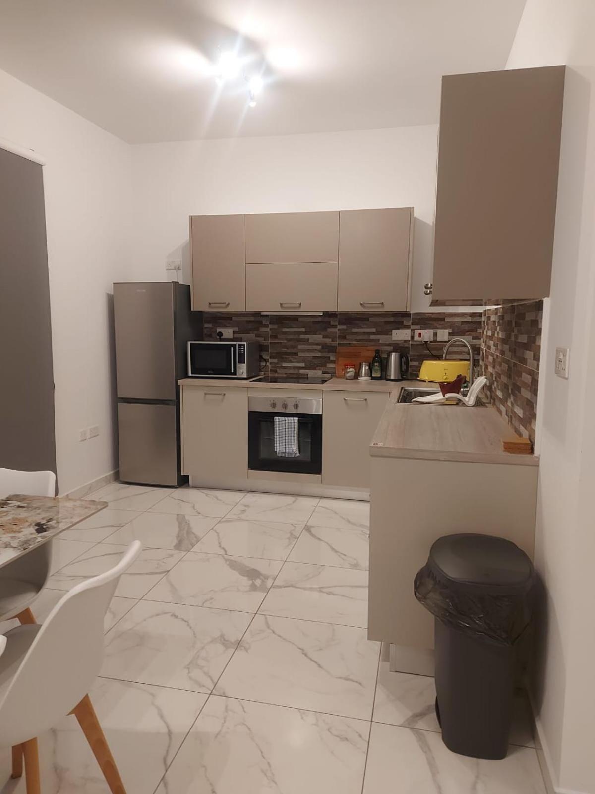 Central Apartment In Swieqi Is-Swieqi Exterior photo